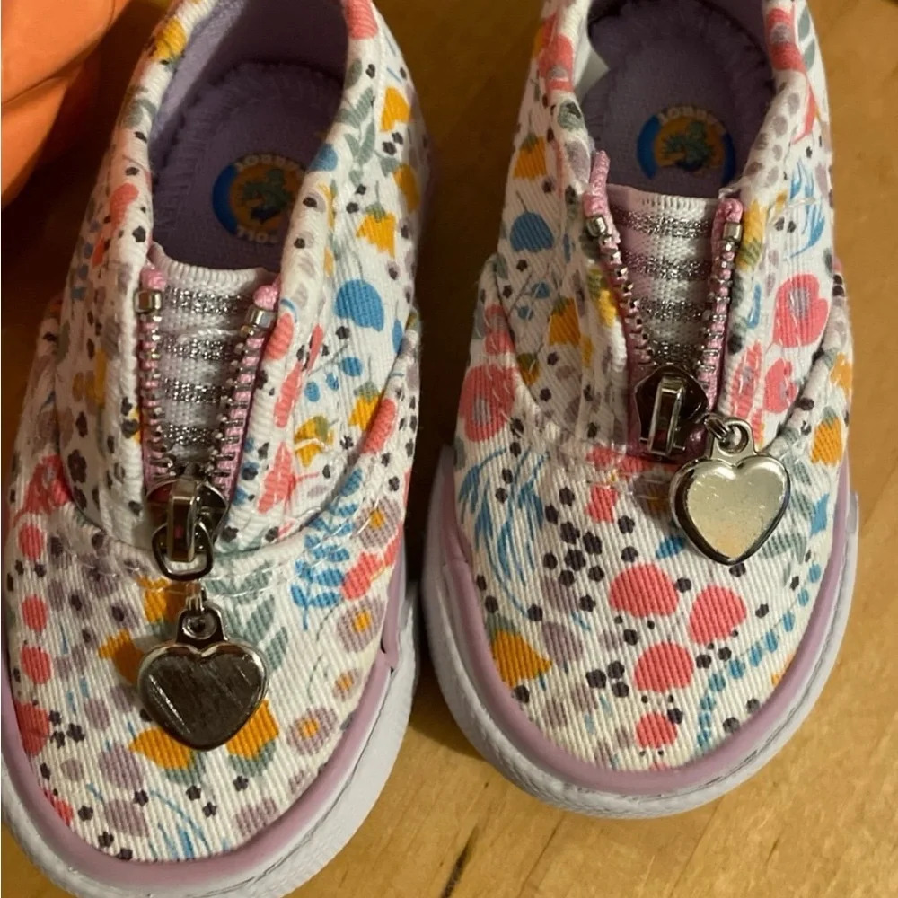 Poll Parrot Little Girl tennis shoes Size 2